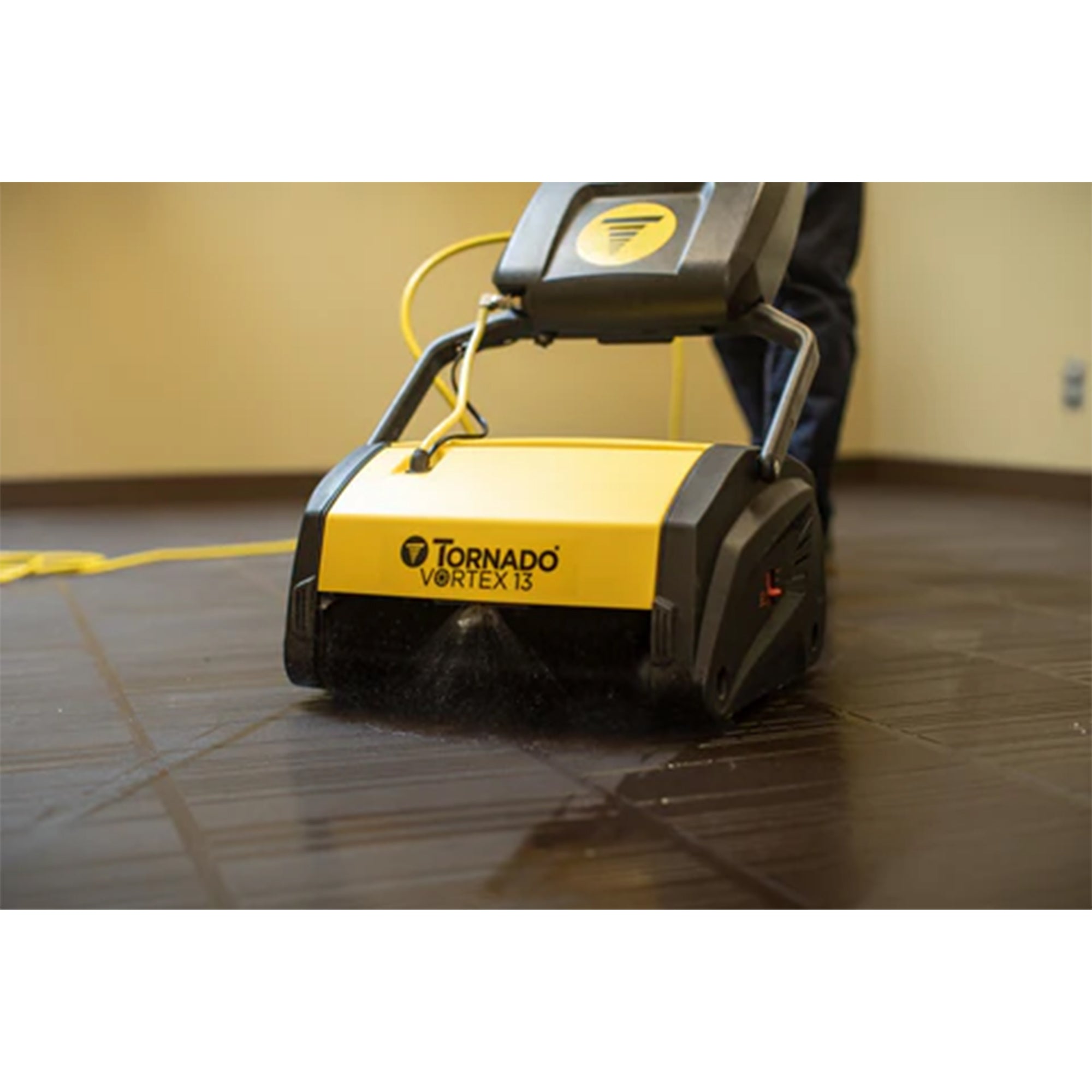 Tornado Vortex 18 Multi-Surface Scrubber TS050-W18-U